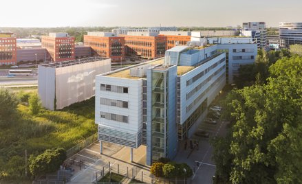 Taifun to siedmiopiętrowy biurowiec klasy B położony w warszawskiej dzielnicy Włochy