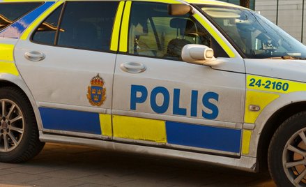 Szwecja: Wyszedł na ulicę z mieczem samurajskim. Policja oddała strzały ostrzegawcze