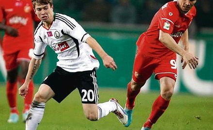 Jakub Kosecki i Marcin Kaczmarek (z prawej): klasyk retro Legia–Widzew.