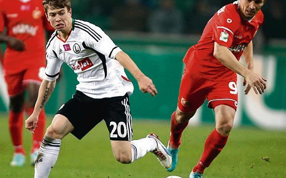 Jakub Kosecki i Marcin Kaczmarek (z prawej): klasyk retro Legia–Widzew.