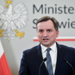Minister sprawiedliwości, prokurator generalny Zbigniew Ziobro podczas konferencji prasowej w siedzi