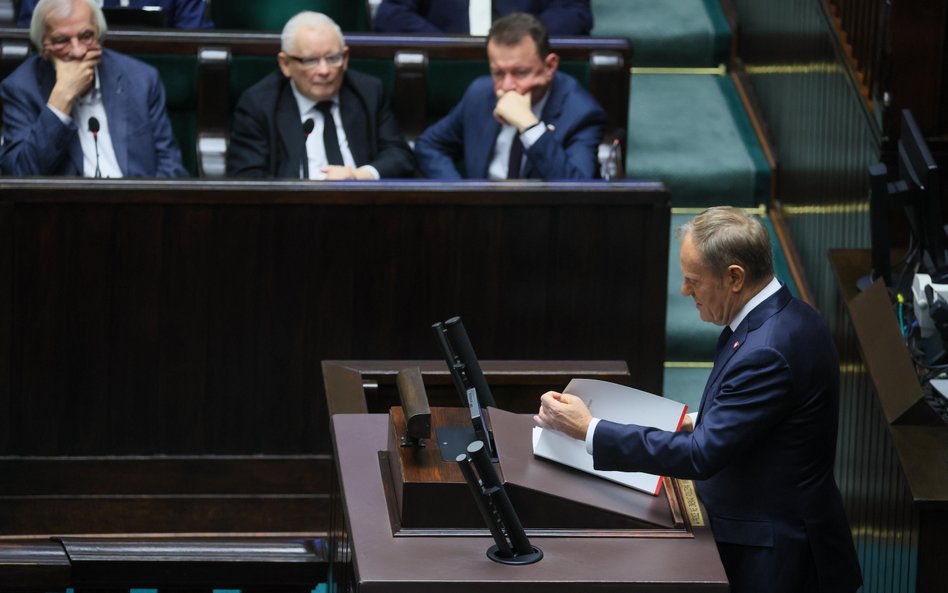 Donald Tusk jest częściej wskazywany jako kompetentny ws. bezpieczeństwa niż Jarosław Kaczyński