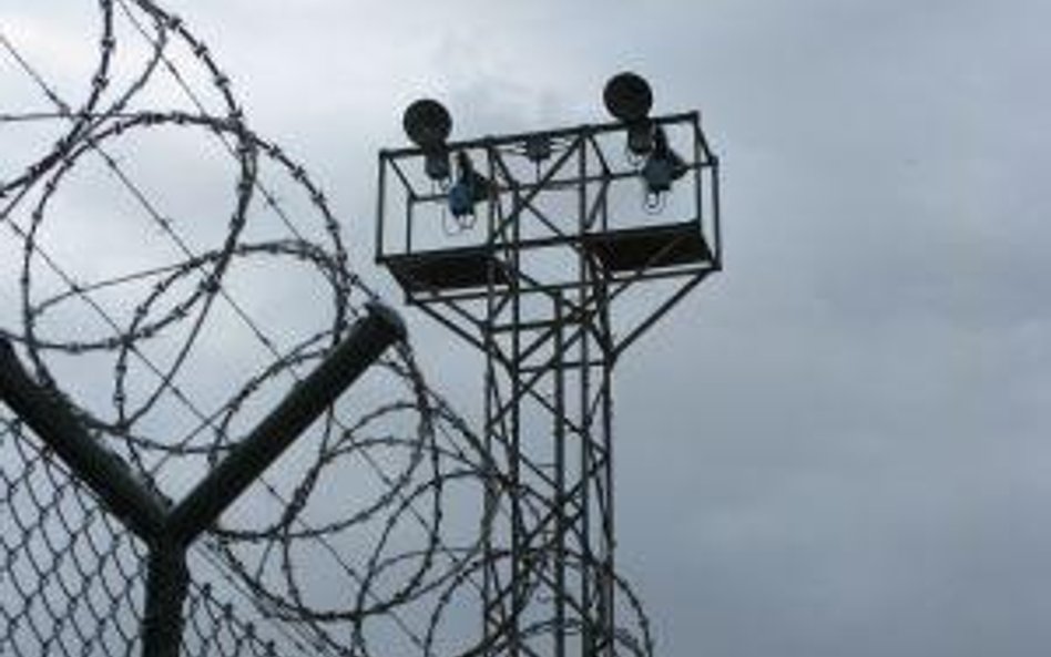 Wniosek o przerwę krąży razem ze skazanym