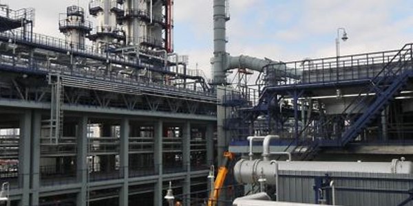 Ukraina uderzyła w rosyjską rafinerię 2,5 tys. km od granicy. To jeden z jej najdalszych ataków