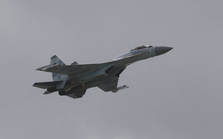 Myśliwiec Su-35