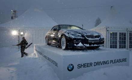 Sprzedaż aut luksusowych w Polsce utrzymała się na wysokim poziomie