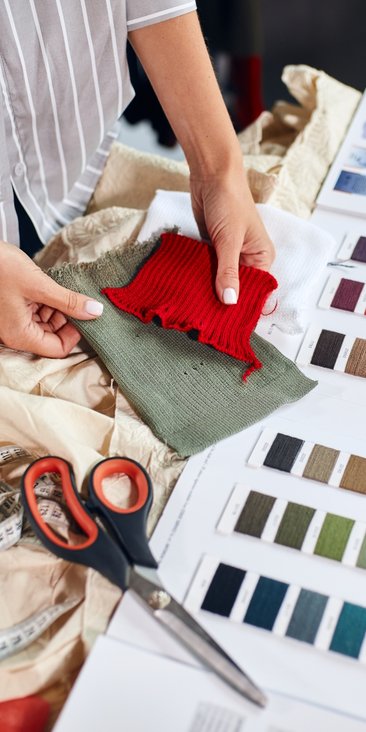 Lista filmów, które przyniosły kostiumografkom Oscary, jest całkiem długa.