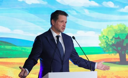 Podwyżki dla miejskich notabli. Hojny gest Rafała Trzaskowskiego