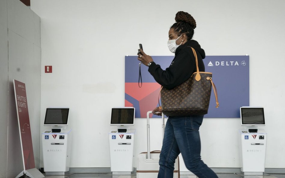 IATA: Maski – tak, puste fotele – nie