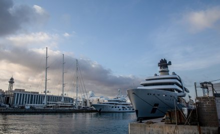 Solaris, jacht Romana Abramowicza w porcie w Barcelonie