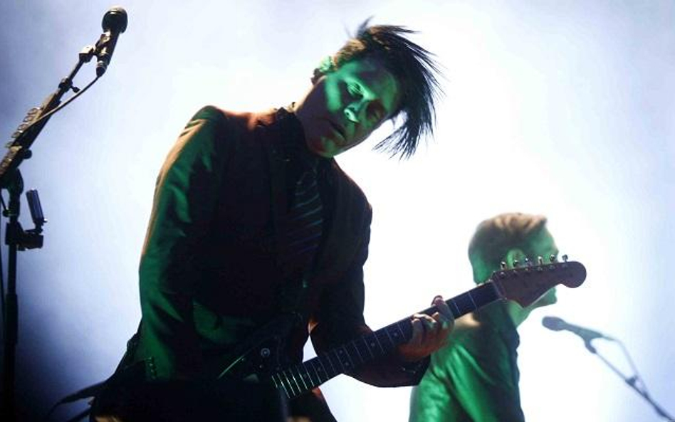 QUEENS OF THE STONE AGE