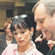 Roman Gutek i Geraldine Chaplin na premierze filmu "Porozmawiaj z nią", 2003 r.