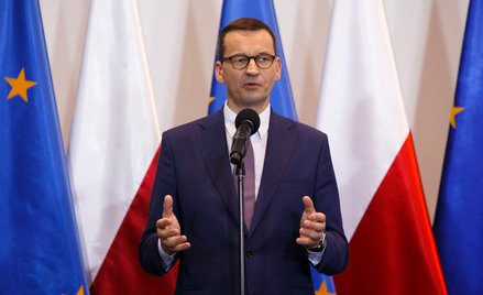 Sondaż: Spadek zaufania do rządzących Polską