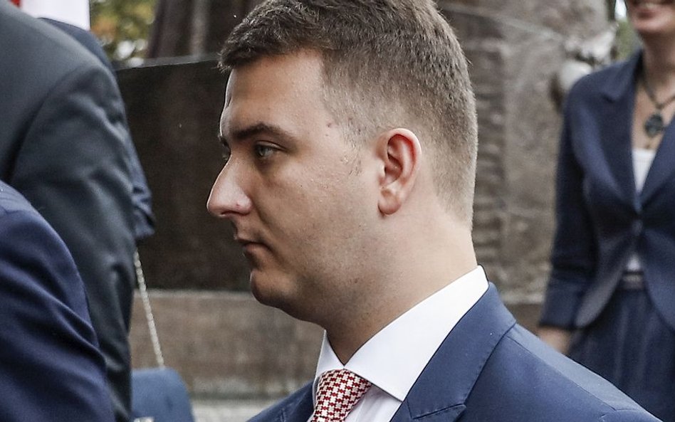 Bartłomiej Misiewicz obronił licencjat