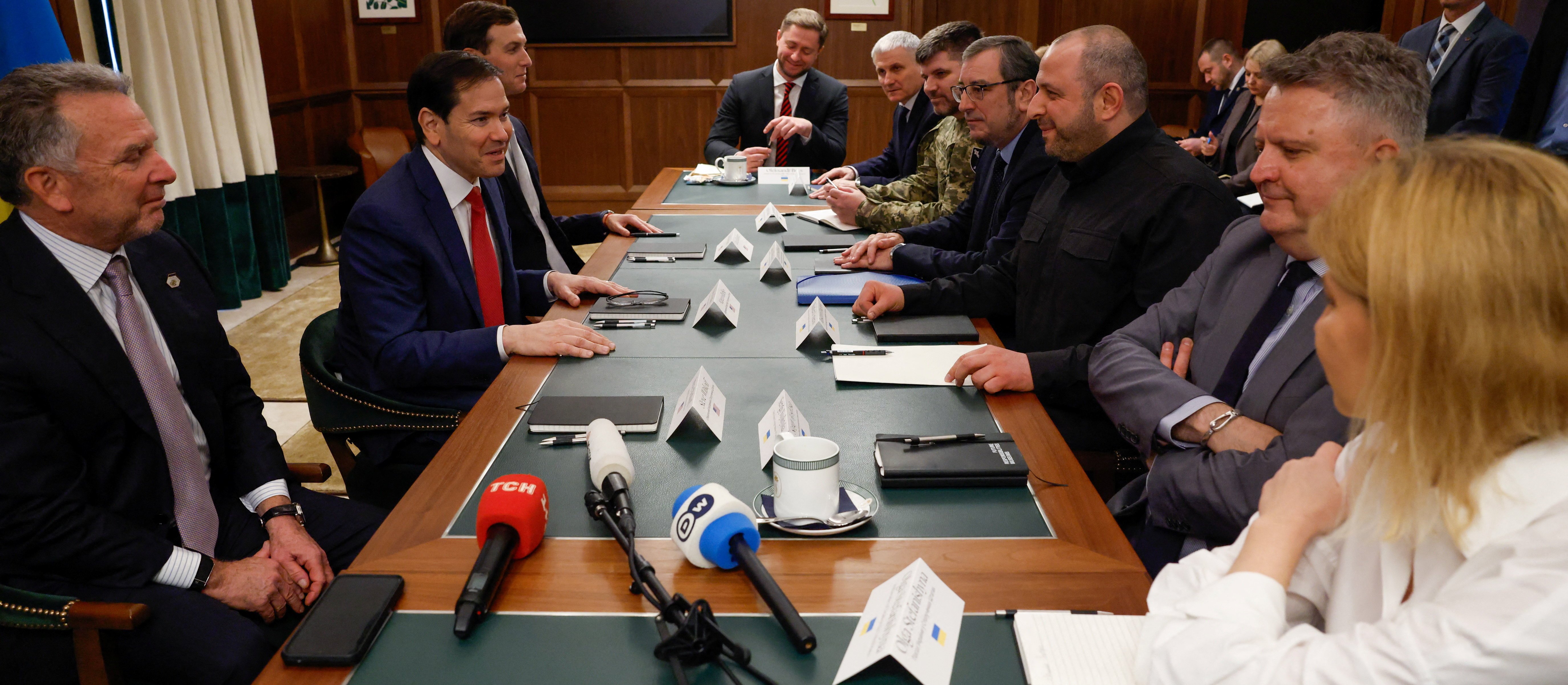 Plan pokojowy Donalda Trumpa. Jeden temat zdominował rozmowy USA - Ukraina