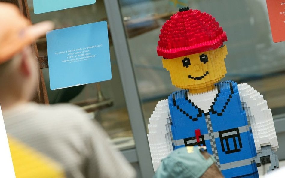 Jak Lego straciło ponad milion euro na złym odcieniu szarego koloru