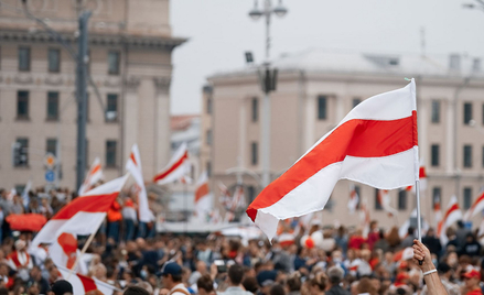 Interfax: Odgłosy strzałów w pobliżu rezydencji Łukaszenki w Mińsku