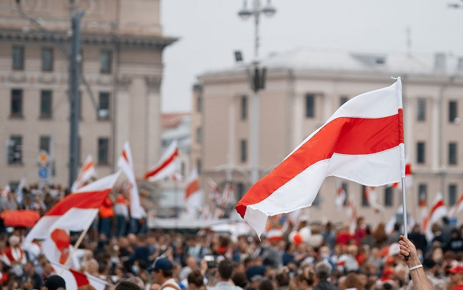 Interfax: Odgłosy strzałów w pobliżu rezydencji Łukaszenki w Mińsku