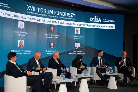 Retail Investment Strategy – temat ten spędza sen z powiek firmom inwestycyjnym. Ożywioną dyskusję w