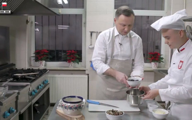Prezydent od kuchni. Andrzej Duda gotuje przed świętami
