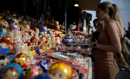 Rosyjscy turyści. Kierunek: Egipt, Dominikana, Korea, Czechy