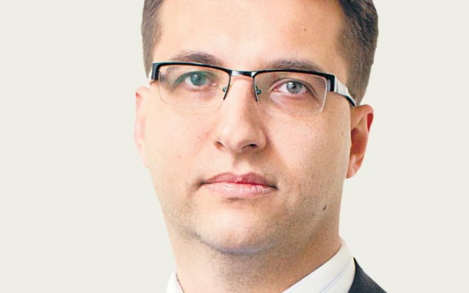Jarosław Niedzielewski zarządzający funduszami, Investors TFI