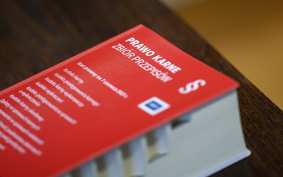 Dyskusja o wykreśleniu z kodeksu karnego art. 212 lub choćby złagodzeniu sankcji za pomówienie trwa 