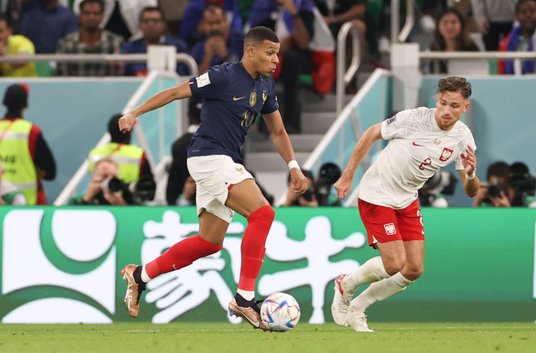 Mbappe w meczu 1/8 finału z Polską