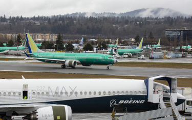 Boeing: wyrozumiałe linie, wściekli akcjonariusze