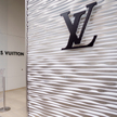 Najważniejszą częścią koncernu LVMH jest dom mody Louis Vuitton.