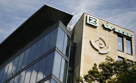 Swoje wynagrodzenia zmniejszyły zarządy m.in. Banku Zachodniego WBK