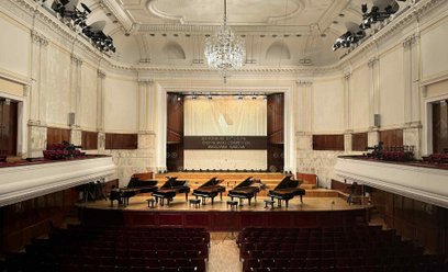 Fortepian fortepianowi nierówny