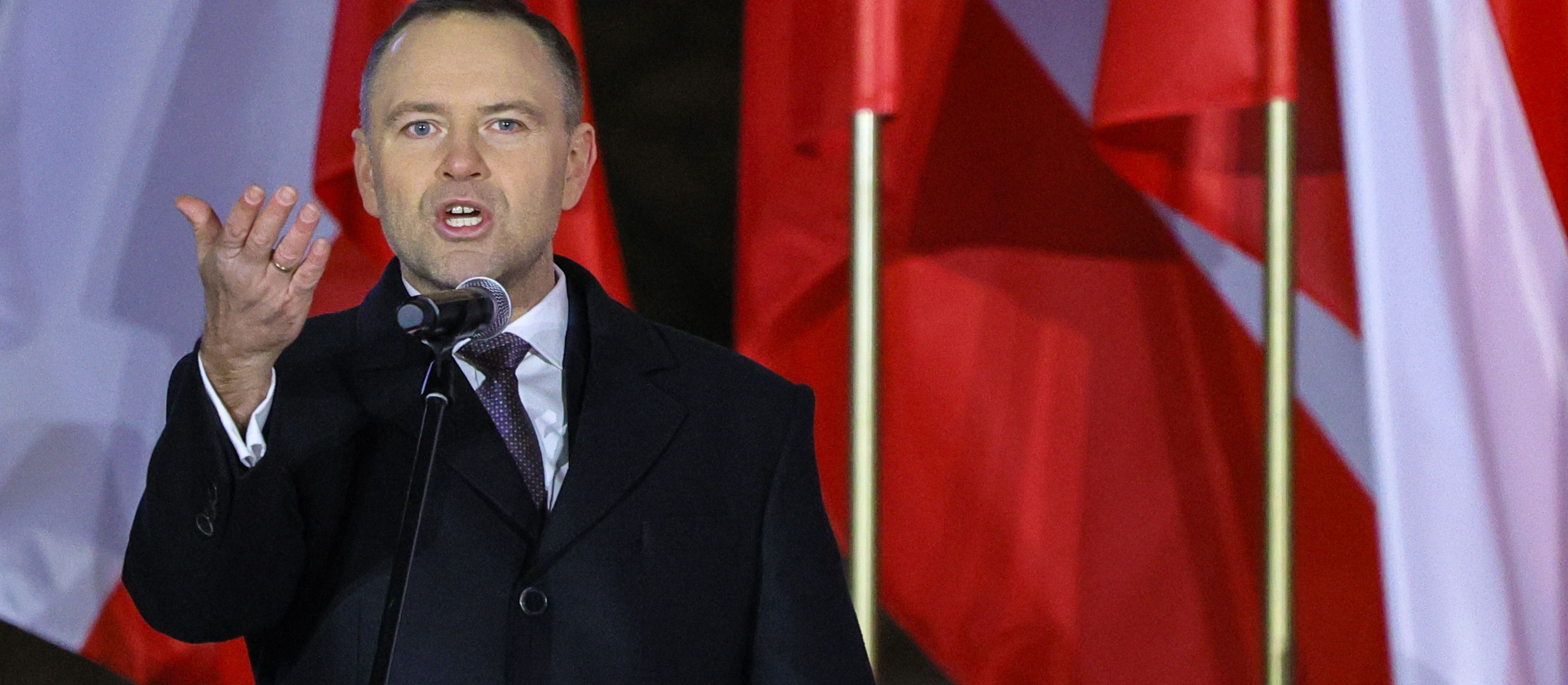 Sondaż: Jak Polacy oceniają korzystanie z prawa weta przez Karola Nawrockiego?