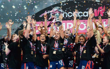 Mistrzynie. Reprezentantki USA świętują wygraną 1:0 z Kanadą w finale mistrzostw strefy Concacaf, 19