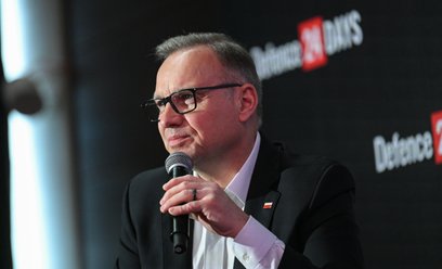 Były prezydent RP Andrzej Duda podczas konferencji Defence24 Days na terenie stadionu PGE Narodowego