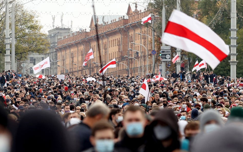 Ułatwienia wizowe dla Białorusinów wprowadził w 2020 r. rząd PiS po tym, jak reżim Łukaszenki wprowa