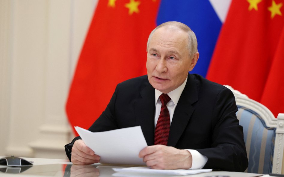 To, co jest prawdziwą sensacją – i to polityczną, a nie obyczajową – to zasięg kontaktów Epsteina z 