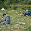 Migranci z Calais śpią bardzo krótko