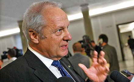 Niesiołowski wycofał się z kary dla „Rz”