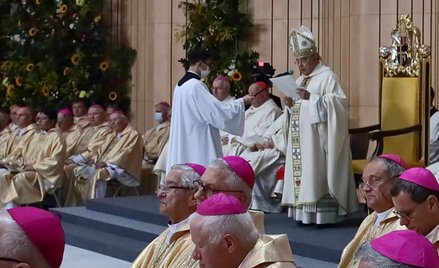 Msza świeta połączona z rytem beatyfikacji kard. Stefana Wyszyńskiego i matki Elżbiety Czackiej w Św