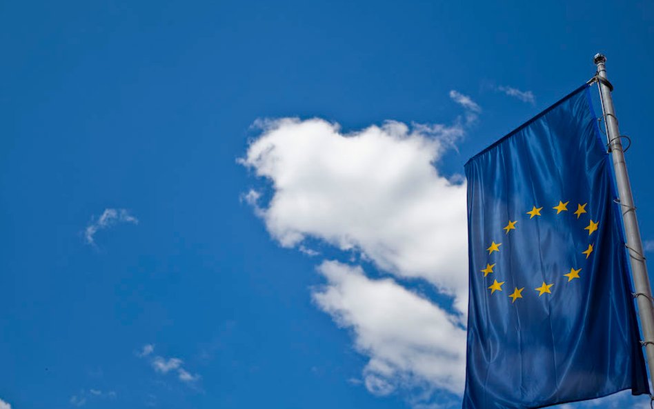 1 lipca – Luksemburg objął prezydencję w Unii Europejskiej.