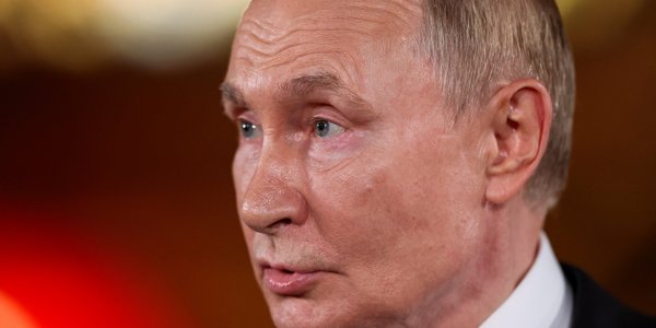 Putin „jest gotów spotkać się z Zełenskim”. Postawił jednak warunek