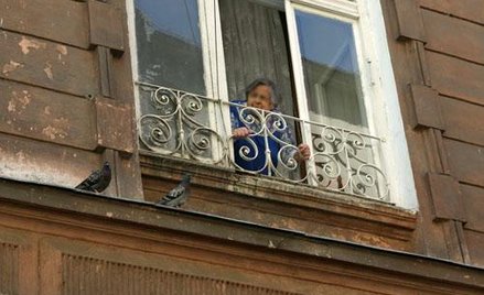 Kiedy dziecko i wnuk zmarłego ma prawo do lokalu gminy