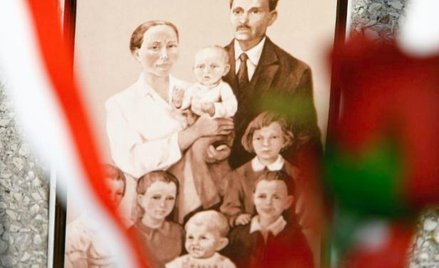 Wiktoria i Józef Ulmowie zginęli wraz siódemką dzieci. Jedno z nich było jeszcze nienarodzone.