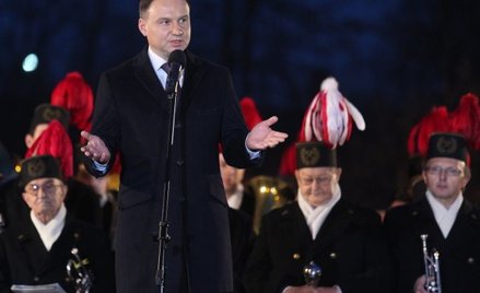 Piekary Śląskie: Zatrzymany mężczyzna chciał zadać pytania Andrzejowi Dudzie