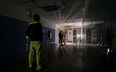 Władze Wenezueli: Wrócił prąd, ale wyłączajcie światło
