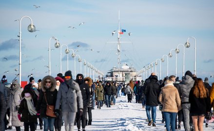 Zakazy i mandaty nie działają. Jak zmusić ludzi do restrykcji