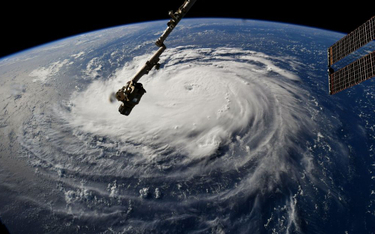 Widok na huragan z Międzynarodowej Stacji Kosmicznej ISS. Zdjęcie opublikował na Twitterze astronaut