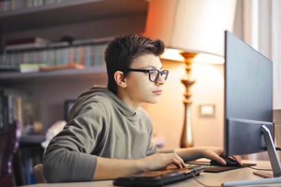 Uczestnicy stworzą np. własną grę losową do przechytrzenia piratów w kości albo zaprogramują bankier