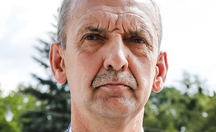 Szef ZNP: Nie wiadomo, jak zabezpieczyć 65-latków "z łapanki"